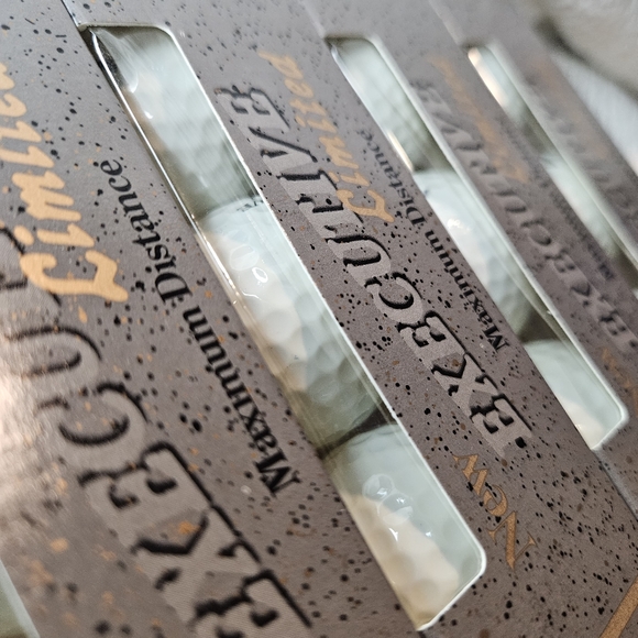 Spalding New Executive Limited Maximum Distance 12 White Golf Balls - Picture 14 of 16